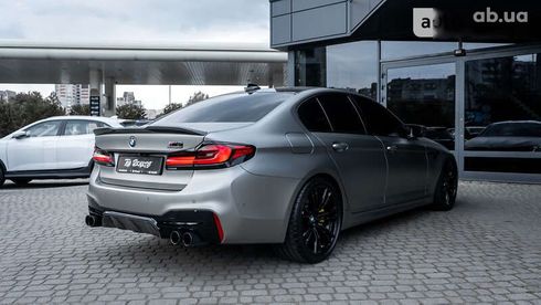 BMW M5 2018 - фото 18