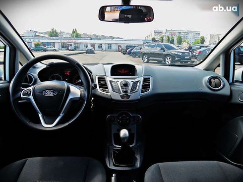 Ford Fiesta 2011 - фото 13
