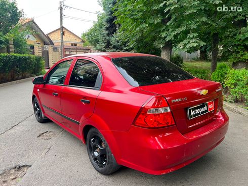 Chevrolet Aveo 2007 красный - фото 7