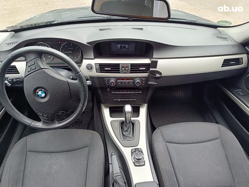 BMW 3 серия 2011 черный - фото 18