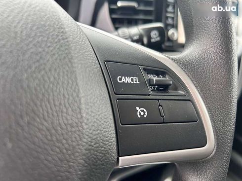 Mitsubishi Outlander 2018 - фото 18