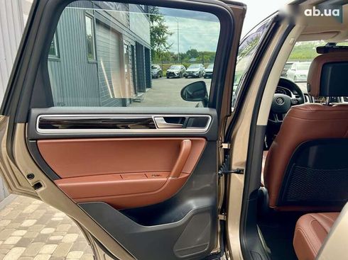 Volkswagen Touareg 2017 - фото 24