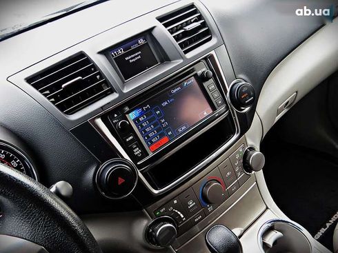 Toyota Highlander 2013 - фото 12