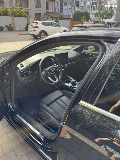 Audi A4 2023 черный - фото 3