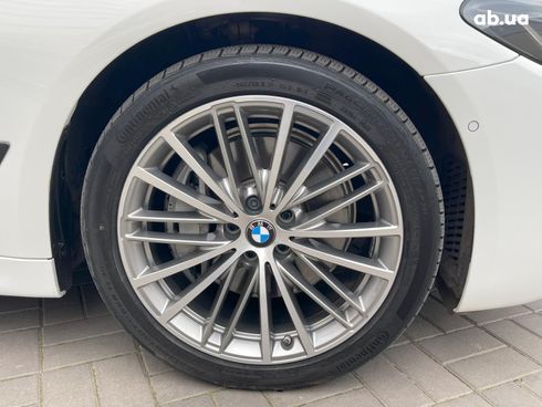 BMW 5 серия 2020 белый - фото 12