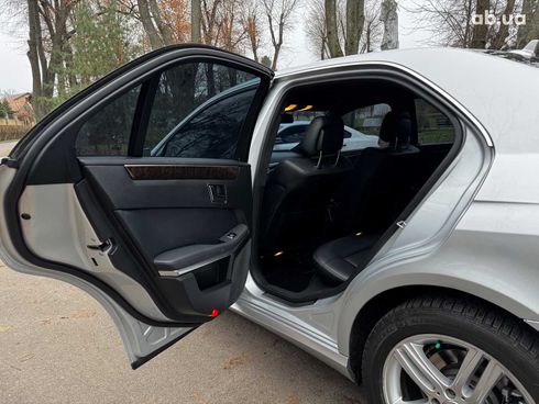 Mercedes-Benz E-Класс 2013 серый - фото 24