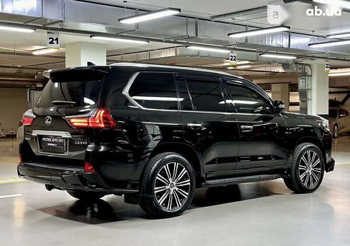 Lexus LX 2018 - фото 15