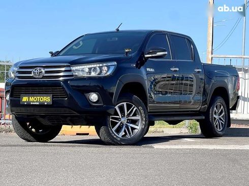 Toyota Hilux 2017 - фото 3