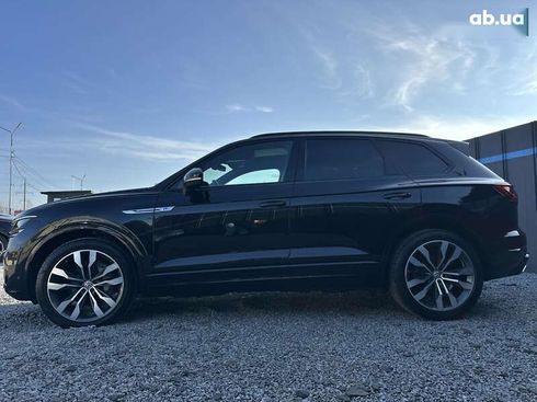 Volkswagen Touareg 2020 - фото 12