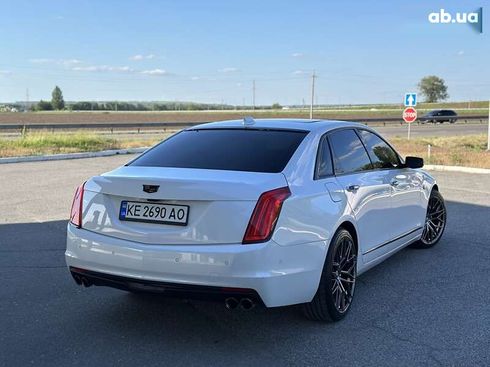 Cadillac CTS 2016 - фото 10