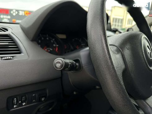 Renault Megane 2009 - фото 27