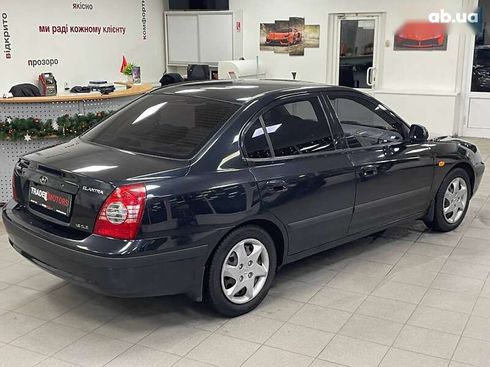 Hyundai Elantra 2010 - фото 8
