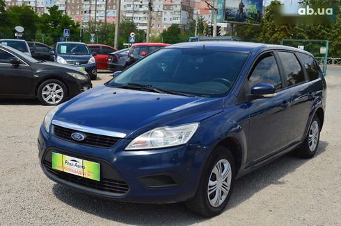 Ford Focus 2010 - фото 4