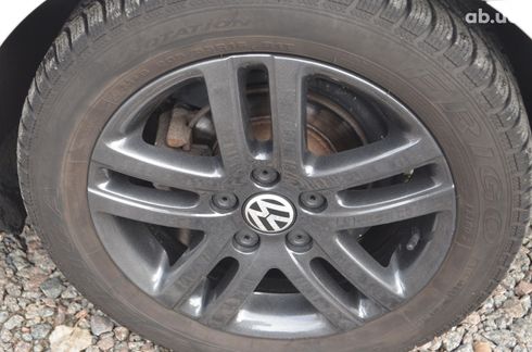 Volkswagen Jetta 2016 белый - фото 11