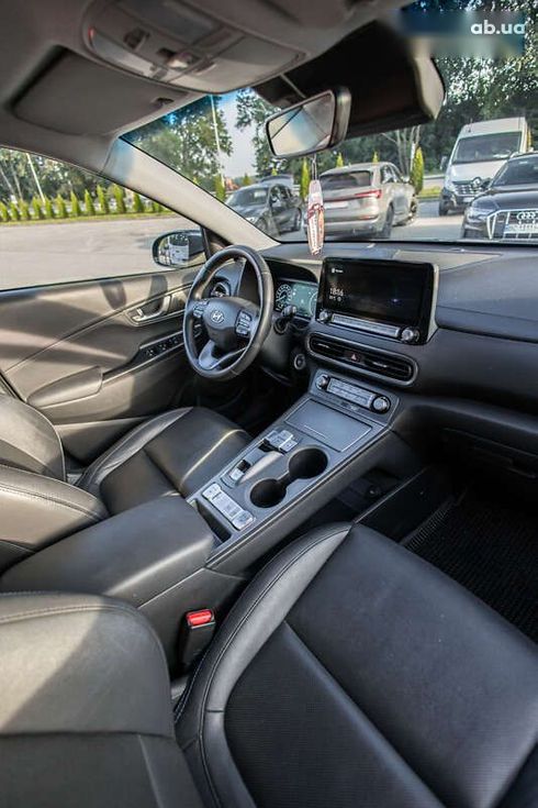 Hyundai Kona 2021 - фото 16