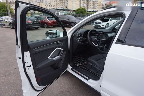 Audi Q3 2023 - фото 16