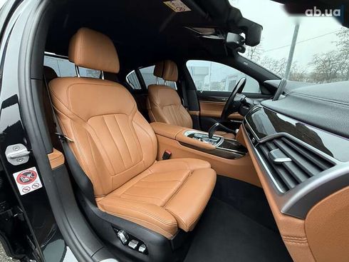 BMW 7 серия 2017 - фото 15