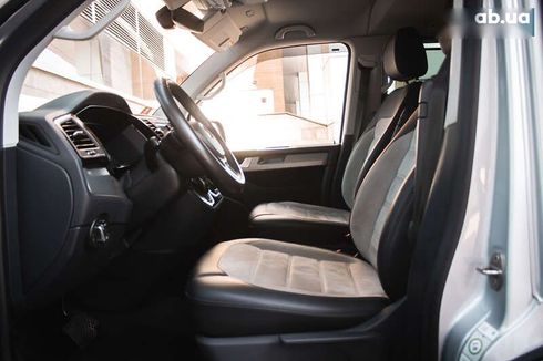 Volkswagen Multivan 2017 - фото 19