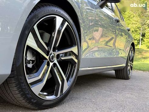 Volvo S60 2024 - фото 8