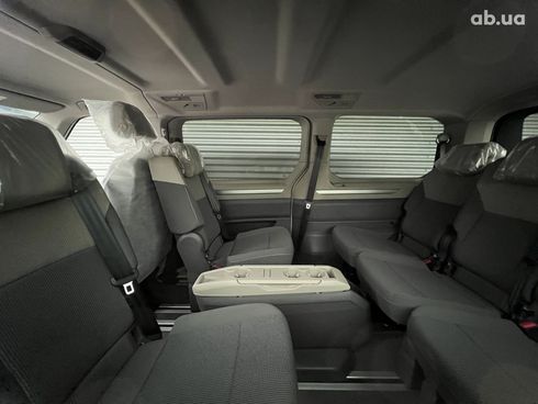 Volkswagen Multivan 2023 - фото 25