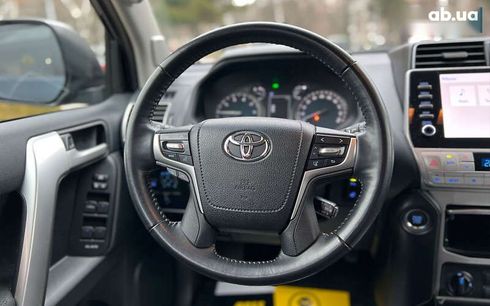 Toyota Land Cruiser Prado 2021 - фото 15