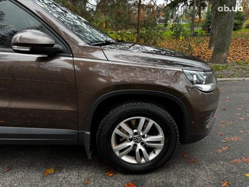 Volkswagen Tiguan 2012 коричневый - фото 5
