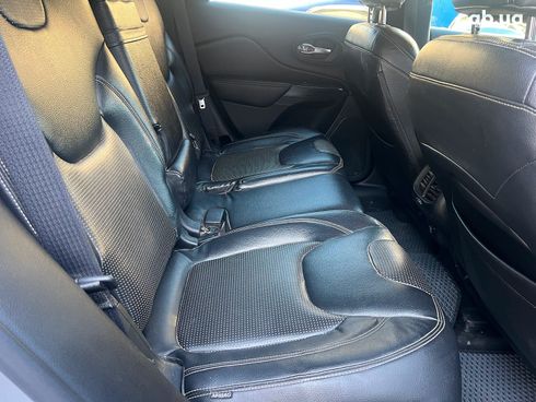 Jeep Cherokee 2015 серый - фото 19