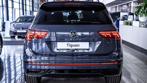 Volkswagen Tiguan 2023 серый - фото 5