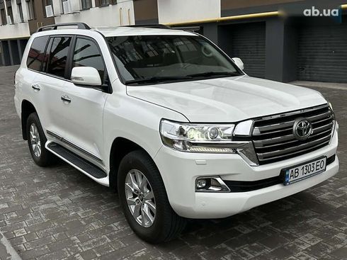 Toyota Land Cruiser 2019 - фото 8