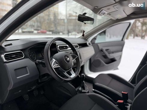 Renault Duster 2021 - фото 26