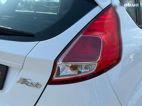 Ford Fiesta 2016 - фото 12