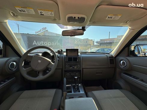 Dodge Nitro 2007 черный - фото 16