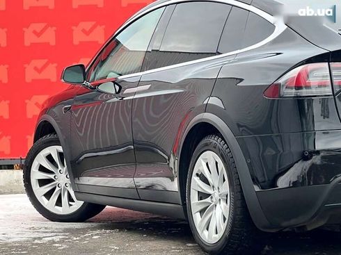 Tesla Model X 2019 - фото 17