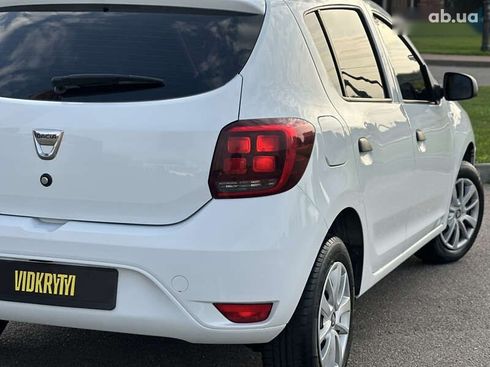 Dacia Sandero 2018 - фото 17
