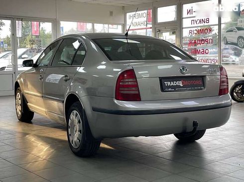 Skoda Superb 2006 - фото 11