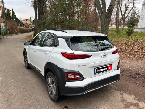Hyundai Kona Electric 2019 белый - фото 7