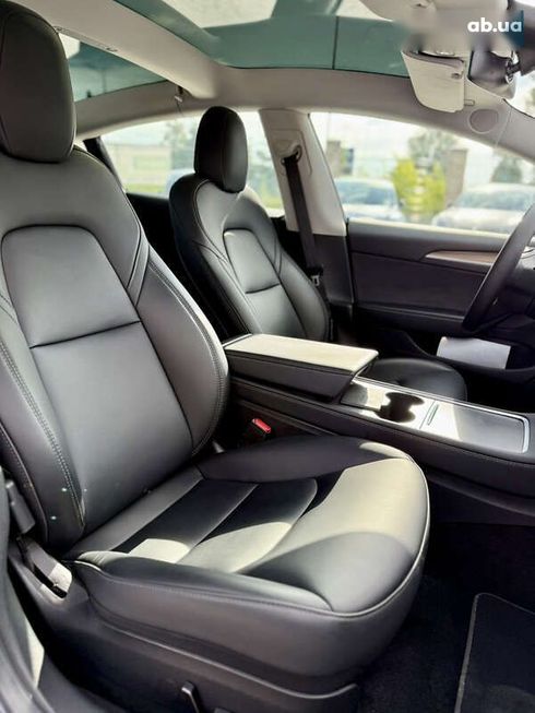 Tesla Model 3 2022 - фото 23
