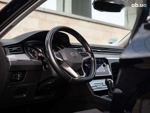 Volkswagen Passat 2022 - фото 9
