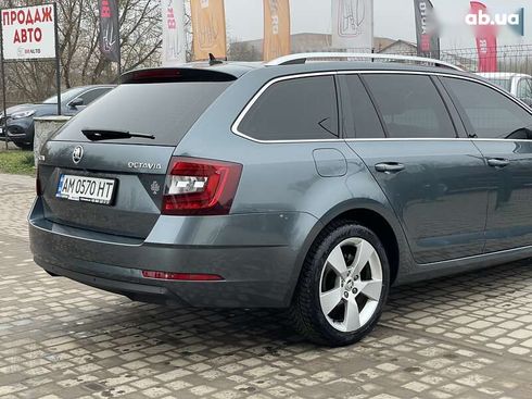 Skoda Octavia 2019 - фото 16
