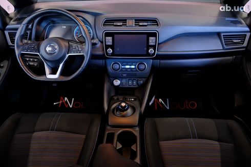 Nissan Leaf 2021 черный - фото 7