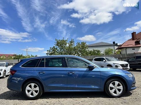 Skoda Octavia 2021 - фото 9