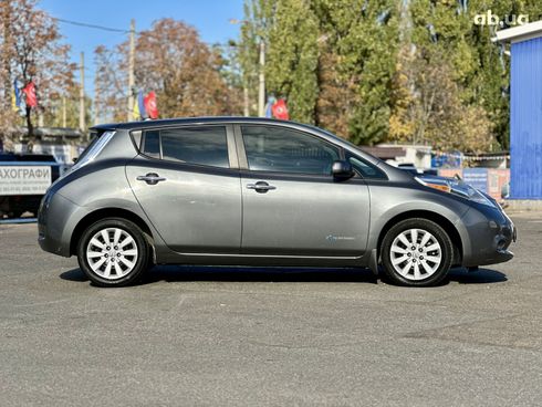 Nissan Leaf 2015 серый - фото 7