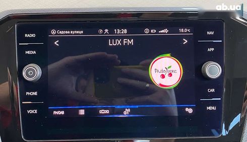 Volkswagen Passat 2020 - фото 25