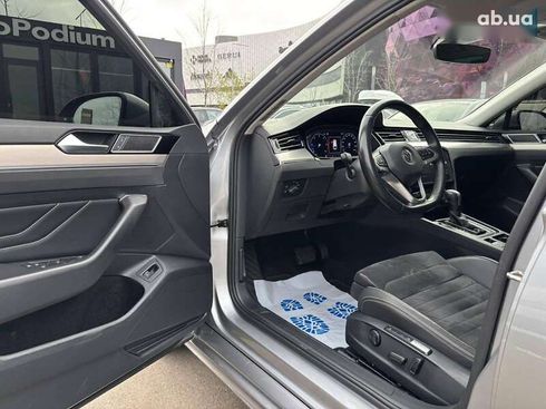 Volkswagen Passat 2020 - фото 11