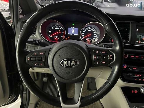 Kia Carnival 2019 - фото 12