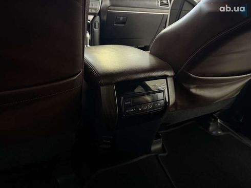 Toyota Land Cruiser Prado 2019 - фото 15