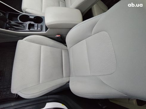 Hyundai Tucson 2018 белый - фото 11