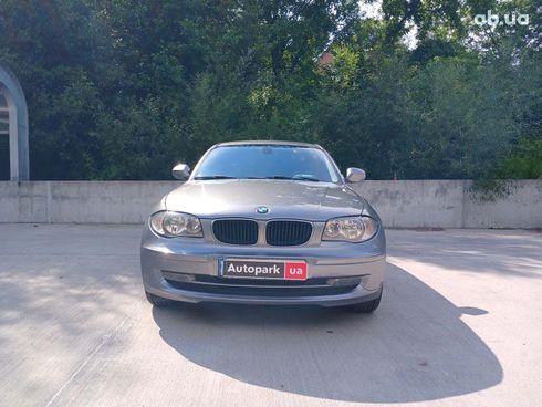 BMW 1 серия 2009 серый - фото 2