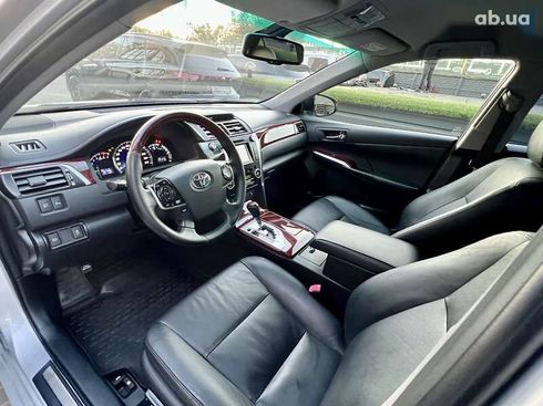 Toyota Camry 2013 - фото 24