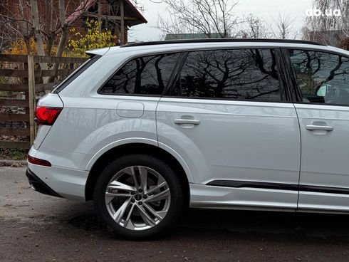 Audi Q7 2023 белый - фото 22